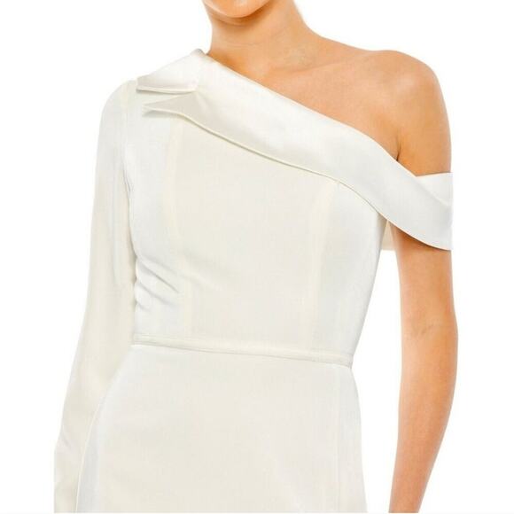 Mac Duggal Ieena Formal Evening Gown Womens 8 White Satin Dress Wedding Party - Picture 3 of 12